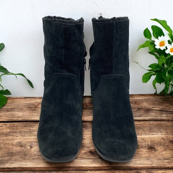 Clarks Bendables Comfort Ankle Boots Black Suede Faux Shearling Lining Size 8.5 - Picture 9 of 12
